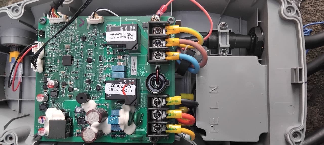 Terminal block check - crimps and torque