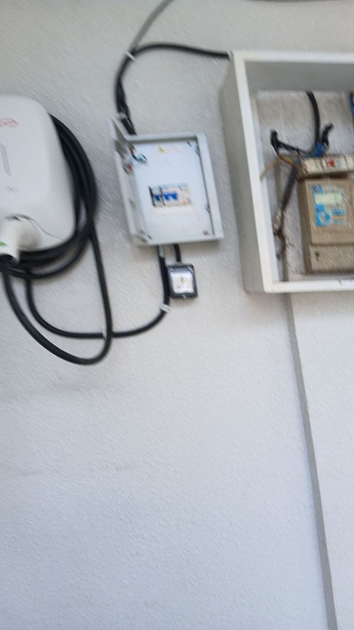 Wallbox with weatherproof protection box
