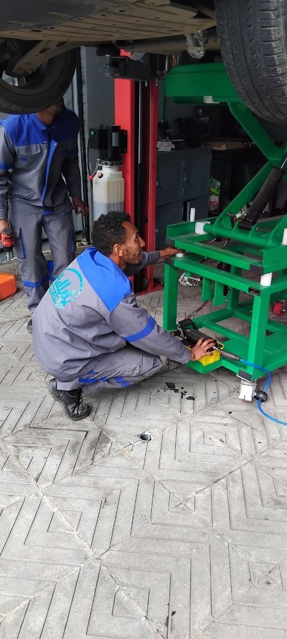 Securing the pack repair frame